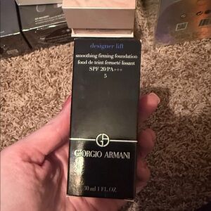 Giorgio Armani Designer Lift Foundation - Black and Gold
